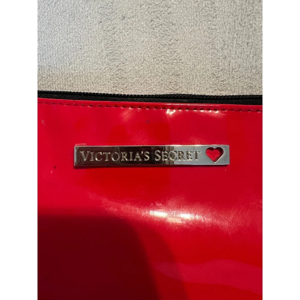 Victorias Secret Red Patent Makeup Bag Cosmetic Pouch Logo Heart Zip Case